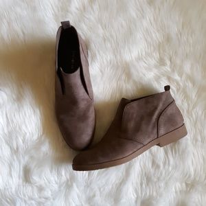 Indigo rd Booties size 8 1/2